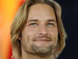 Le sympathique Josh Holloway rejoint le casting de "Mission : Impossible 4", aux côtés de Tom Cruise, Jeremy Renner, Paula Patton, Vladimir Mashkov, Michael Nyqvist, Ving Rhames et Simon Pegg. Il s'agira de son premier rôle majeur au cinéma.