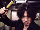 C'est à la fin de ce mois que débutera la préproduction du remake de "Old Boy" dirigé par Spike Lee avec Josh Brolin dans le rôle principal et Colin Firth dans celui du méchant (suite ci-dessous)