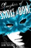 Série de romans jeunesse à succès de Laini Taylor, "Daughter of Smoke and Bone" va être portée à l'écran....   (voir ci-dessous)