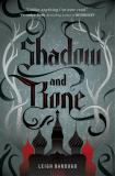 Paru en juin dernier, le best-seller "Shadow and Bone" de Leigh Bardugo, sera porté à l'écran par le studio DreamWorks (voir ci-dessous)