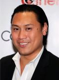 Jon M. Chu refait équipe avec ses producteurs de "Sexy Dance" 2 et 3 pour" Matched", l'adaptation par le studio Disney du roman de SF d'Ally Condie (voir ci-dessous)