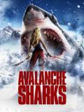 Après "Sand Sharks", où ils s'aventuraient sur la terre ferme, les requins sévissent à présent au sein des montagnes dans le canadien "Avalanche Sharks", de Scot Wheeler !  (voir ci-dessous)