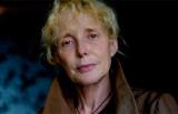 Après la cannibale de « Trouble Every Day », la réalisatrice Claire Denis s’attaque à la SF…. (voir ci-dessous) Après la cannibale de « Trouble Every Day », la réalisatrice Claire Denis s’attaque à la SF…. (voir ci-dessous)