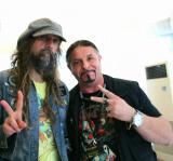 ROB ZOMBIE et notre collaborateur Roberto D’Onofrio à Sitges, qui vient de l’interviewer spécialement pour nous (ainsi que Sheri Moon Zombie) ! Bientôt dans l’EF….